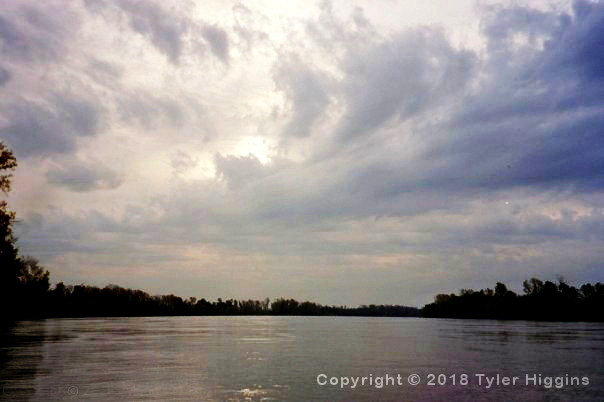 Cloudscape - (c) Tyler Higgins - Photo on Backinthesameboat.com - Verloren Hoop Productions
